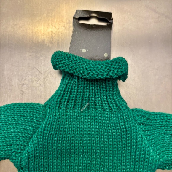 Snoop On The Stoop Novelty wine Sweater - Picture 6 of 8